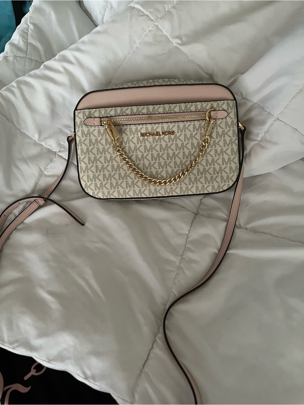 Michael Kors Logo Purse - Picture 2 of 8